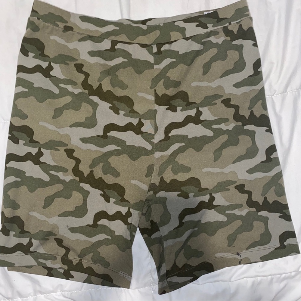 American Eagle Camo Bike Shorts
